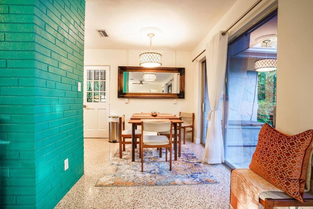 Villa Beautiful Glam Mid-Century 1 Block From Sarasota Bay With Firepit Exterior foto